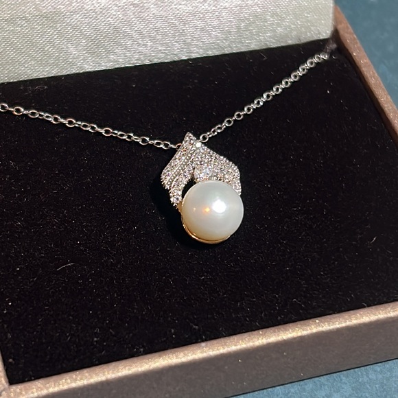 Sterling Silver Pearl Necklace - Picture 3 of 3